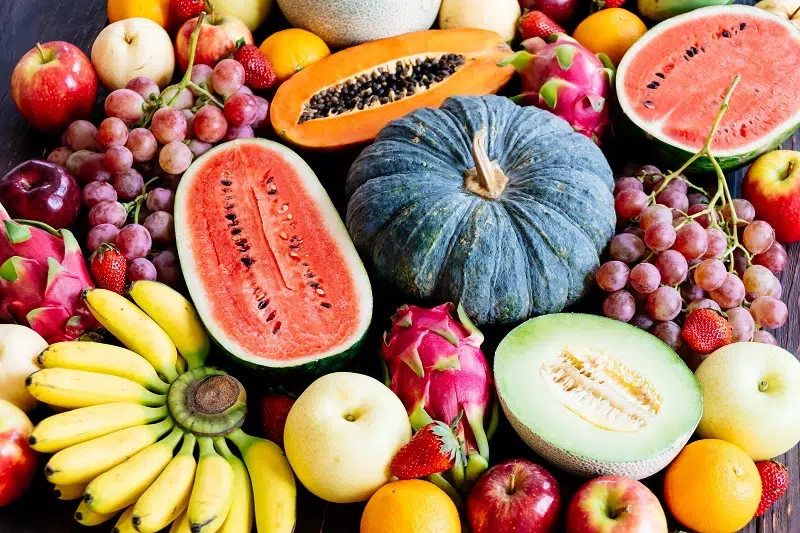 Jaki owoc ma najwięcej żelaza? Dieta bogata w żelazo